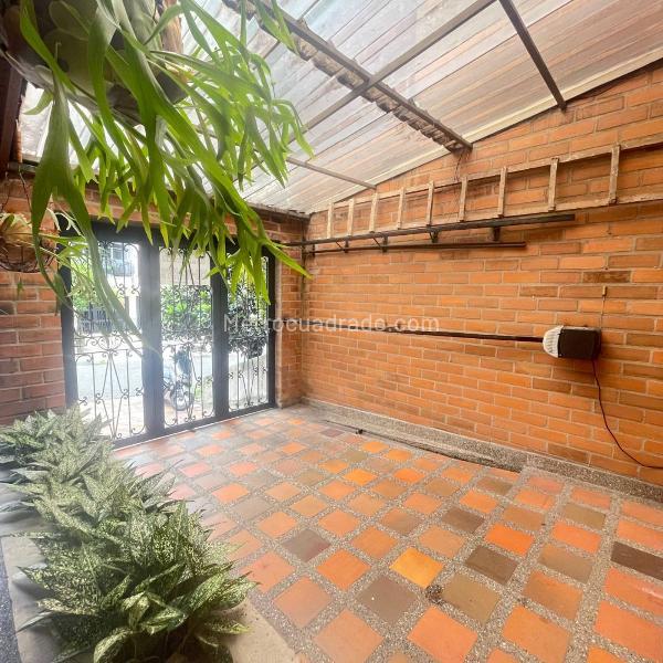Casa en Arriendo, SANTA MONICA, Medellín