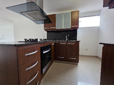 Apartamento en arriendo en Cumbres, Medellín · foto 5 de 20