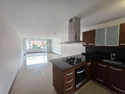Apartamento en arriendo en Cumbres, Medellín · foto 9 de 20