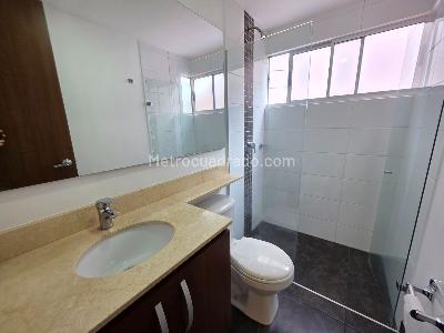 Apartamento en arriendo en Cumbres, Medellín · foto 15 de 20
