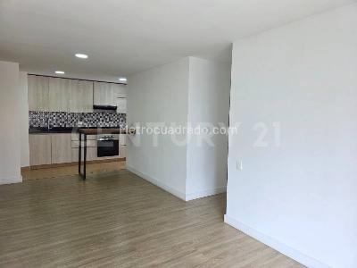 Apartamento en arriendo en El Poblado, Medellín · foto 3 de 20