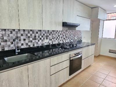Apartamento en arriendo en El Poblado, Medellín · foto 4 de 20
