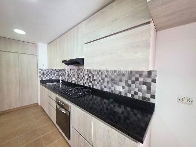 Apartamento en arriendo en El Poblado, Medellín · foto 6 de 20
