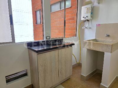 Apartamento en arriendo en El Poblado, Medellín · foto 7 de 20