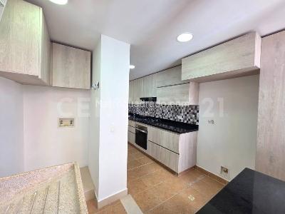 Apartamento en arriendo en El Poblado, Medellín · foto 9 de 20