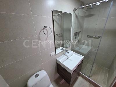 Apartamento en arriendo en El Poblado, Medellín · foto 13 de 20