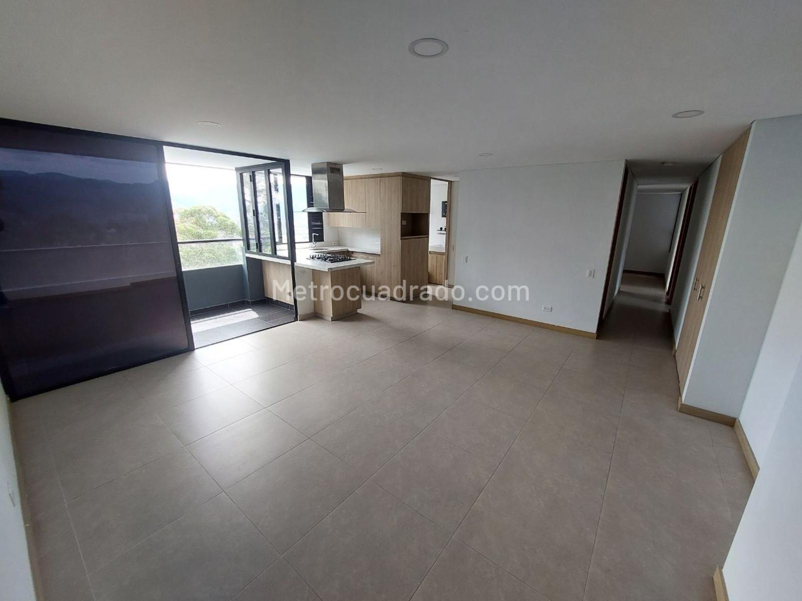 Apartamento de 3 habitaciones en arriendo en Las Palmas, Medellín — imagen 1 de 20
