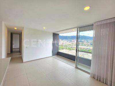 Apartamento de 3 alcobas en arriendo en Ciudad Coltejer, Itagüí, 78 m² · foto 2 de 18