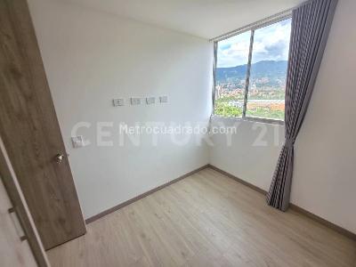 Apartamento de 3 alcobas en arriendo en Ciudad Coltejer, Itagüí, 78 m² · foto 9 de 18