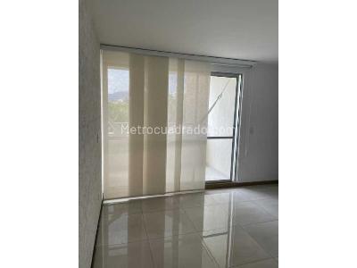 Apartamento en venta en Alamos, Pereira · foto 2 de 20