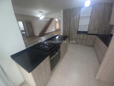 Apartamento de 3 alcobas en venta en Saenz, Manizales, 150 m² · foto 2 de 20