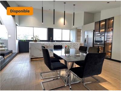 Apartamento en venta en San Lucas Poblado, Medellín · foto 3 de 20
