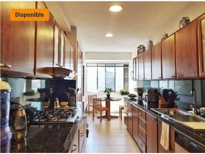 Apartamento de 3 alcobas en venta en Castilla Poblado, Medellín, 191 m² · foto 7 de 17