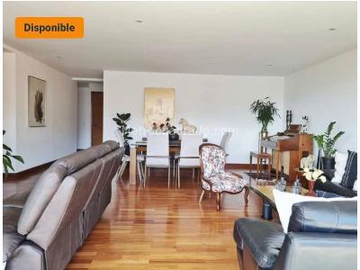 Apartamento de 3 alcobas en venta en Castilla Poblado, Medellín, 191 m² · foto 8 de 17