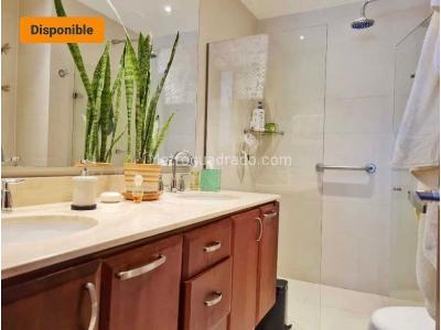 Apartamento de 3 alcobas en venta en Castilla Poblado, Medellín, 191 m² · foto 12 de 17