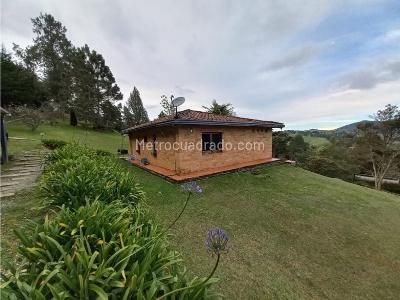Casa de 4 alcobas en venta en Alto Las Palmas, Envigado · foto 9 de 20