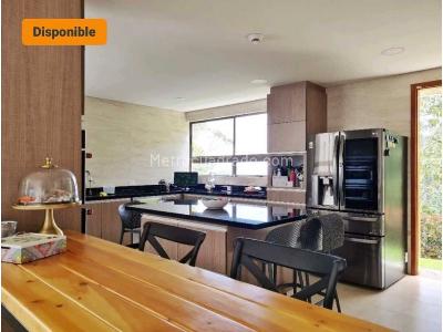 Casa de 4 alcobas en venta en Loma Del Escobero, Envigado, 700 m² · foto 10 de 20