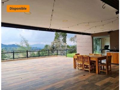 Casa de 4 alcobas en venta en Loma Del Escobero, Envigado, 700 m² · foto 11 de 20