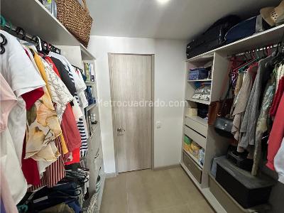 Apartamento en venta en Pinares, Pereira · foto 6 de 7