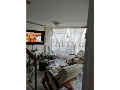 Casa en venta en Belmonte, Pereira · foto 2 de 9
