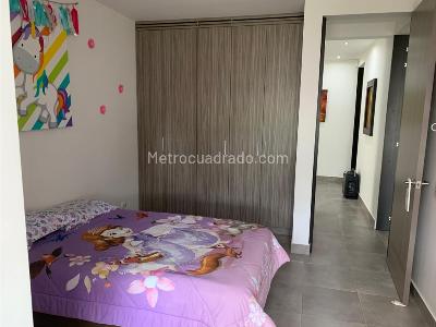 Casa de 5 alcobas en venta en Pueblito Cafetero, Pereira, 400 m² · foto 8 de 15