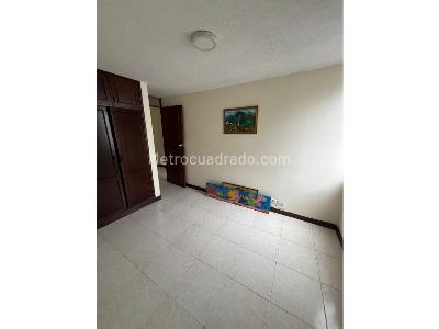 Apartamento de 3 alcobas en venta en Jardin 3, Pereira, 72 m² · foto 6 de 9