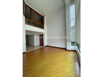 Casa de 5 alcobas en venta en Country Club, Bogotá, 317 m² · foto 5 de 20