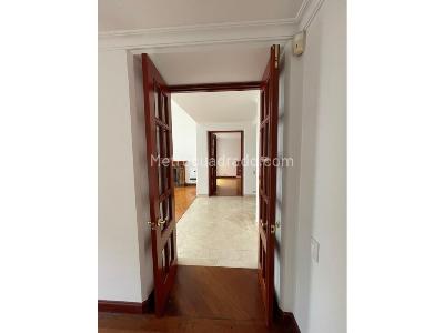 Casa de 5 alcobas en venta en Country Club, Bogotá, 317 m² · foto 9 de 20