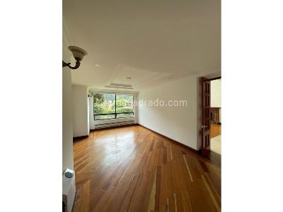 Casa de 5 alcobas en venta en Country Club, Bogotá, 317 m² · foto 17 de 20