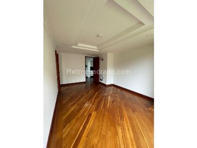 Casa de 5 alcobas en venta en Country Club, Bogotá, 317 m² · foto 19 de 20