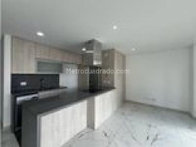 Apartamento de 3 alcobas en venta en El Poblado, Medellín, 88 m² · foto 6 de 11