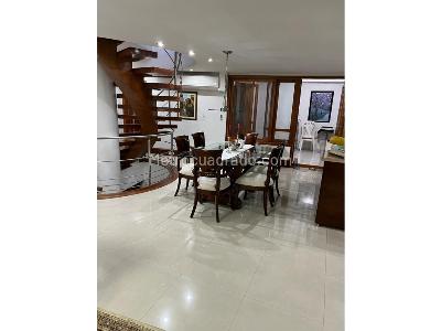Casa de 5 alcobas en venta en Maraya, Pereira, 360 m² · foto 2 de 18