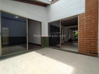 Casa de 4 alcobas en venta en Loma De San Jose, Sabaneta, 350 m² · foto 6 de 20