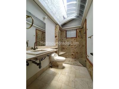 Casa de 4 alcobas en venta en Loma De San Jose, Sabaneta, 350 m² · foto 8 de 20