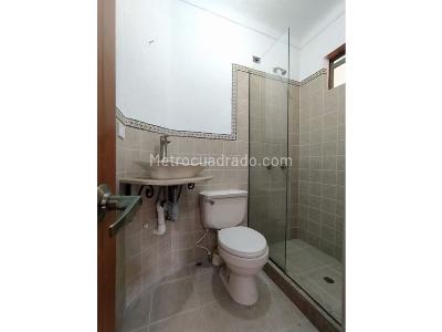 Casa de 4 alcobas en venta en Loma De San Jose, Sabaneta, 350 m² · foto 18 de 20