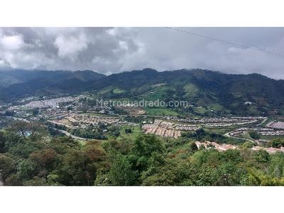 Apartamento de 3 alcobas en venta en Batallon, Manizales, 117 m² · foto 3 de 20
