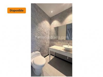 Apartamento de 3 alcobas en venta en Los Balsos, Medellín, 203 m² · foto 5 de 13