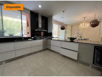 Casa de 5 alcobas en venta en Las Palmas, Medellín, 680 m² · foto 10 de 20