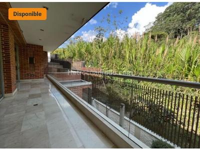 Casa de 5 alcobas en venta en Las Palmas, Medellín, 680 m² · foto 19 de 20