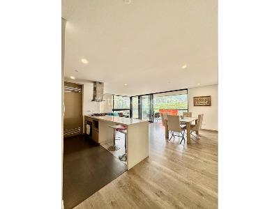 Apartamento en venta en El Poblado, Medellín · foto 5 de 13