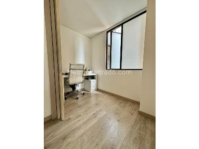 Apartamento en venta en El Poblado, Medellín · foto 10 de 13