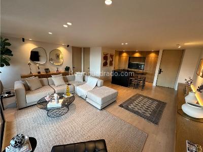 Apartamento de 2 alcobas en venta en El Poblado, Medellín, 81 m² · foto 2 de 20