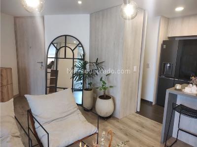 Apartamento de 2 alcobas en venta en El Poblado, Medellín, 81 m² · foto 13 de 20
