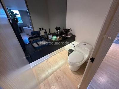 Apartamento de 2 alcobas en venta en El Poblado, Medellín, 81 m² · foto 15 de 20