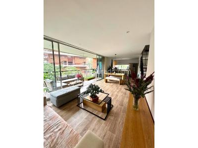 Apartamento en venta en San Lucas Poblado, Medellín · foto 12 de 17