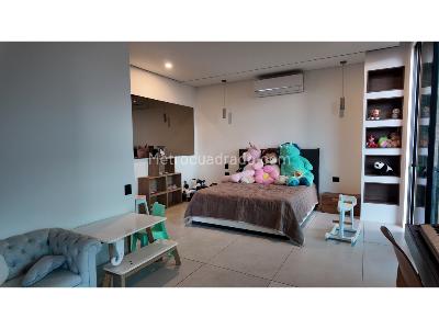 Apartamento de 3 alcobas en venta en El Poblado, Medellín, 398 m² · foto 18 de 20