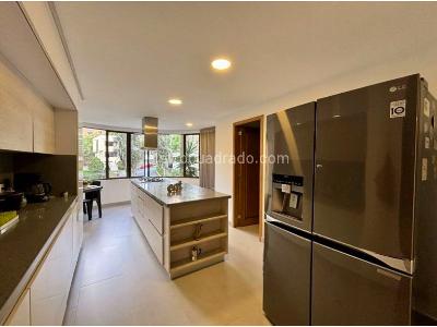 Apartamento de 4 alcobas en venta en El Poblado, Medellín, 398 m² · foto 9 de 19