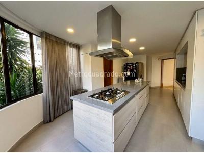 Apartamento de 4 alcobas en venta en El Poblado, Medellín, 398 m² · foto 10 de 19