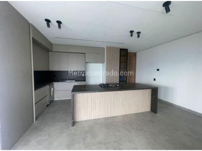 Apartamento de 3 alcobas en venta en El Campestre Poblado, Medellín, 218 m² · foto 3 de 16