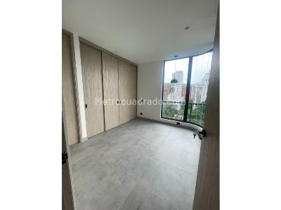 Apartamento de 3 alcobas en venta en El Campestre Poblado, Medellín, 218 m² · foto 7 de 16